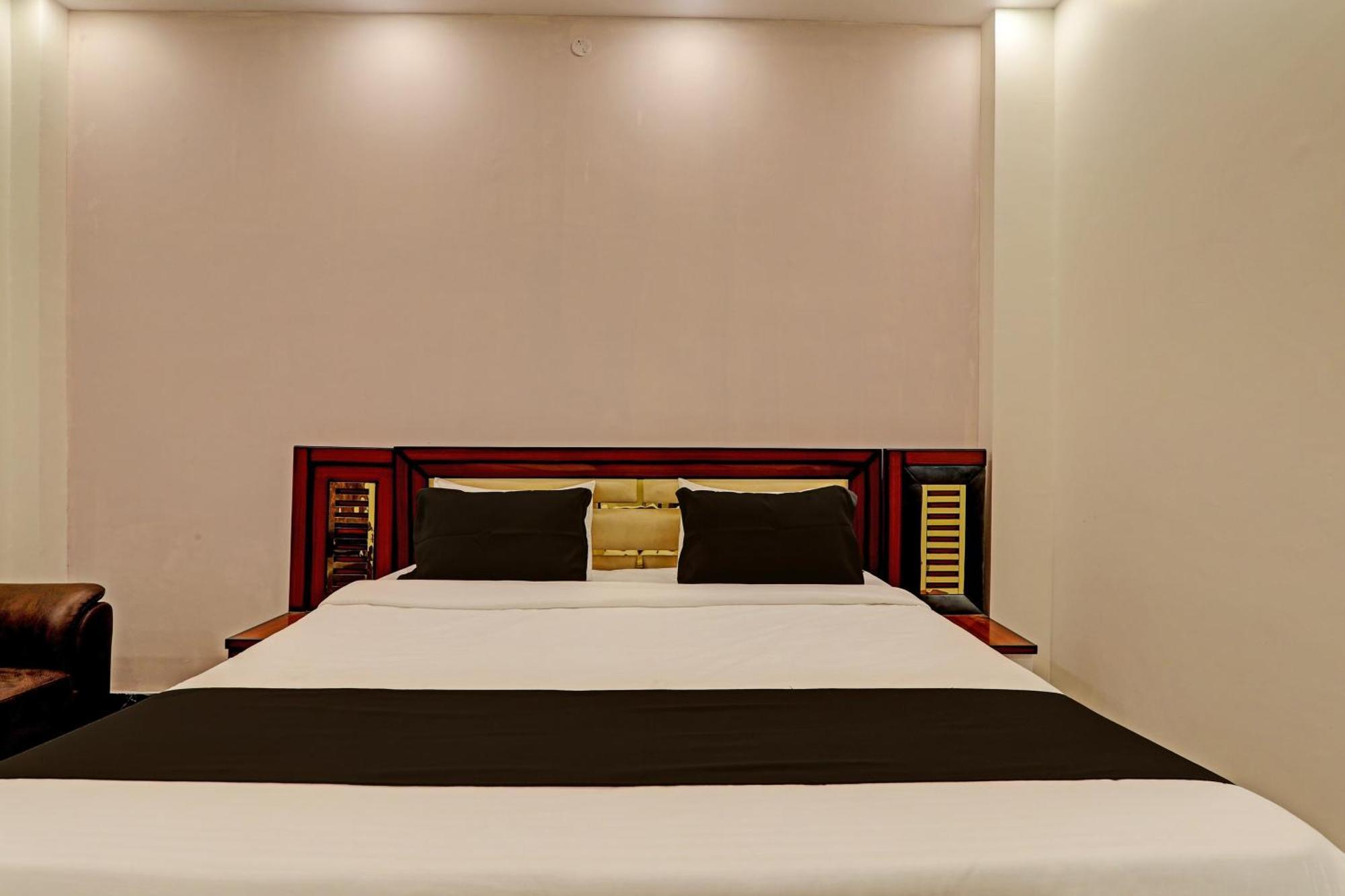 Hotel O Awadh International Bela Pratapgarh 外观 照片