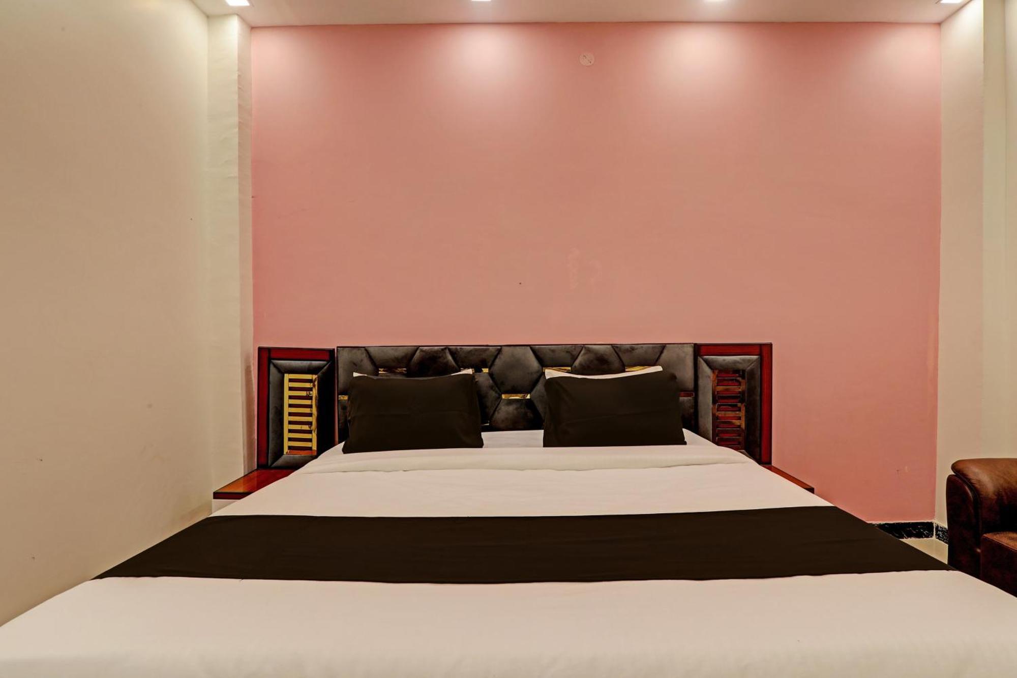 Hotel O Awadh International Bela Pratapgarh 外观 照片