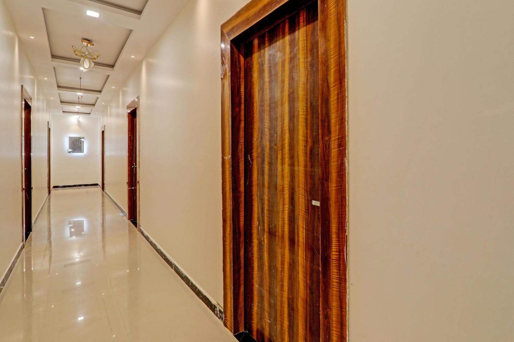 Hotel O Awadh International Bela Pratapgarh 外观 照片